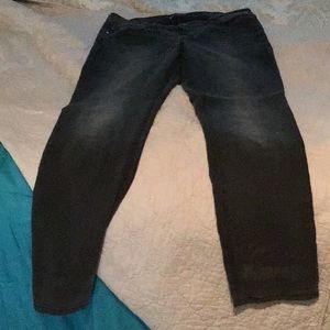 Levi’s mid rise skinny size 12